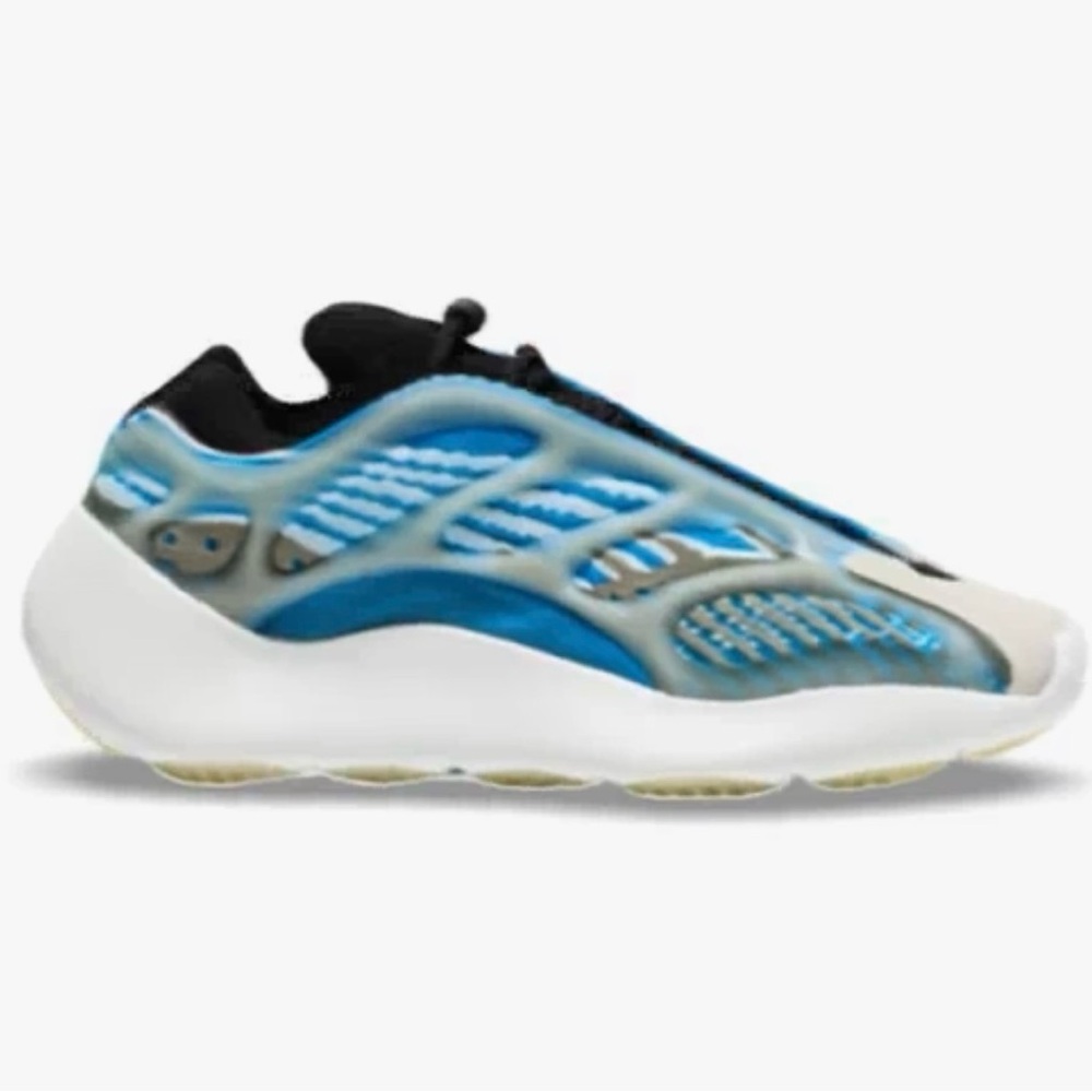 Yeezy 700 V3 Azael trainers in white and blue #Yeezy700 #LifestyleTrainers